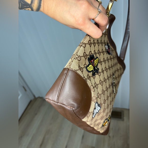 Gucci Tan and Brown Monogram Shoulder Bag - Picture 12 of 16